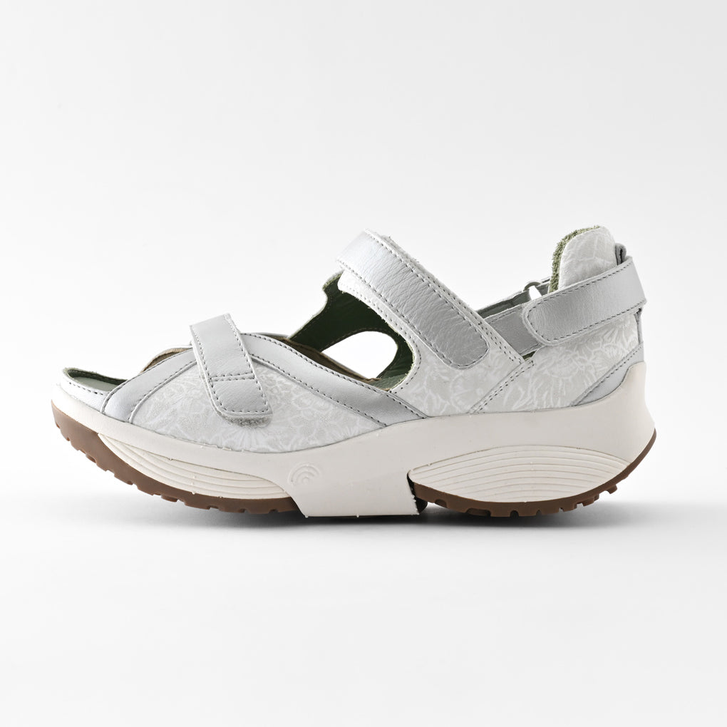 PLUTO(プルート) 30011 ホワイトシルバー　Stretch Walker